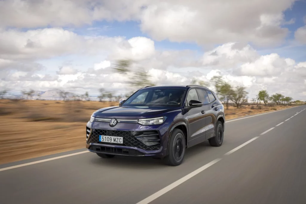 Híbridos enchufables: Los 25 SUV con hasta 200 km de autonomía que tienes a la venta en España 22 Motor16 nuevo tayron 21 Motor16