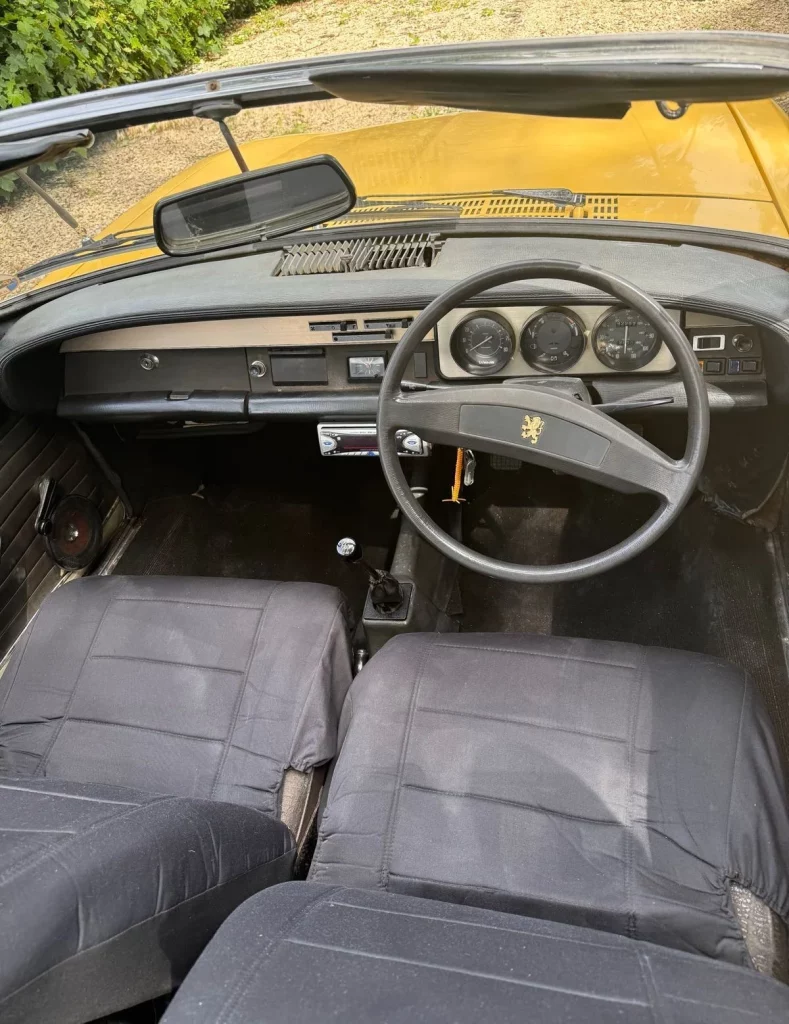 Este Peugeot 304 Cabriolet de 1973 quiere ser tu coche este verano 3 Motor16 Peugeot 304 Cabriolet