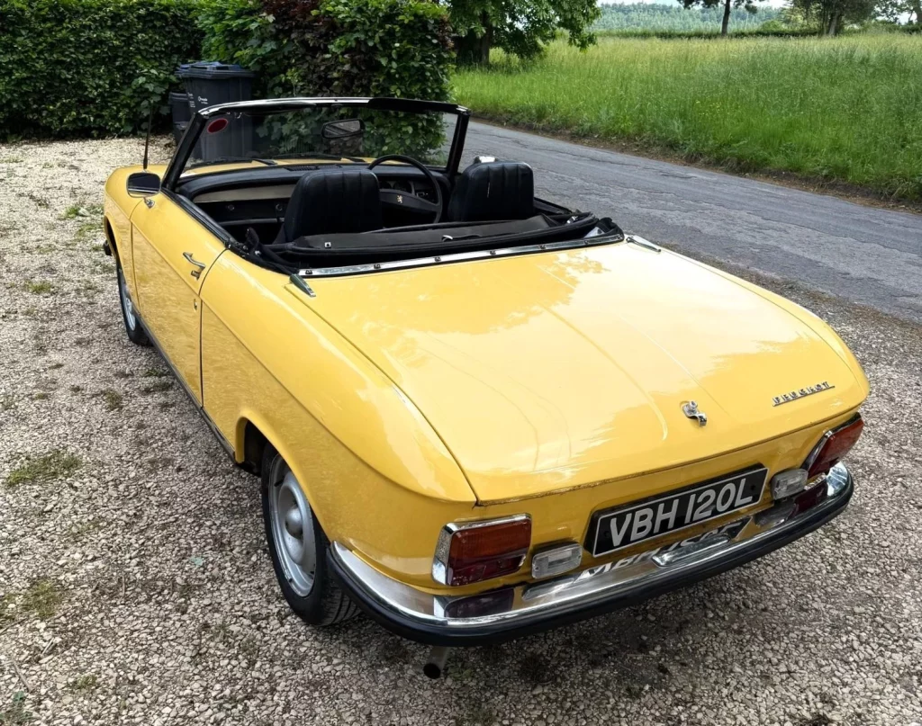 Este Peugeot 304 Cabriolet de 1973 quiere ser tu coche este verano 8 Motor16 Peugeot 304 Cabriolet