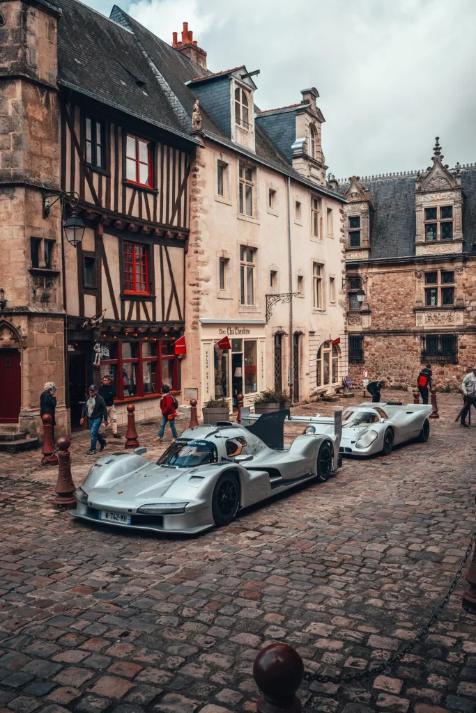 Este Porsche 963 RSP es un Hypercar de Le Mans “de calle”, es único, oficial y extremadamente radical 10 Motor16 Porsche 963 RSP