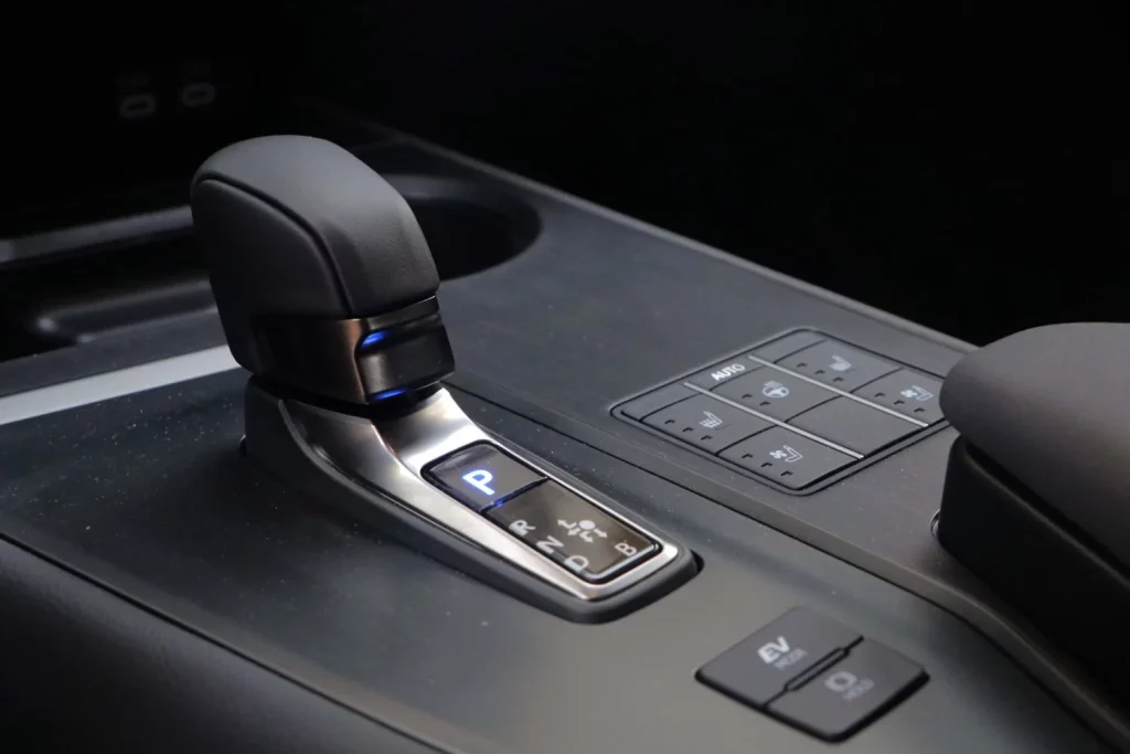 Prueba del Lexus UX 300h: Una buena opción si buscas calidad pero no espacio 9 Motor16 Prueba del Lexus UX 300h: Una buena opción si buscas calidad pero no espacio