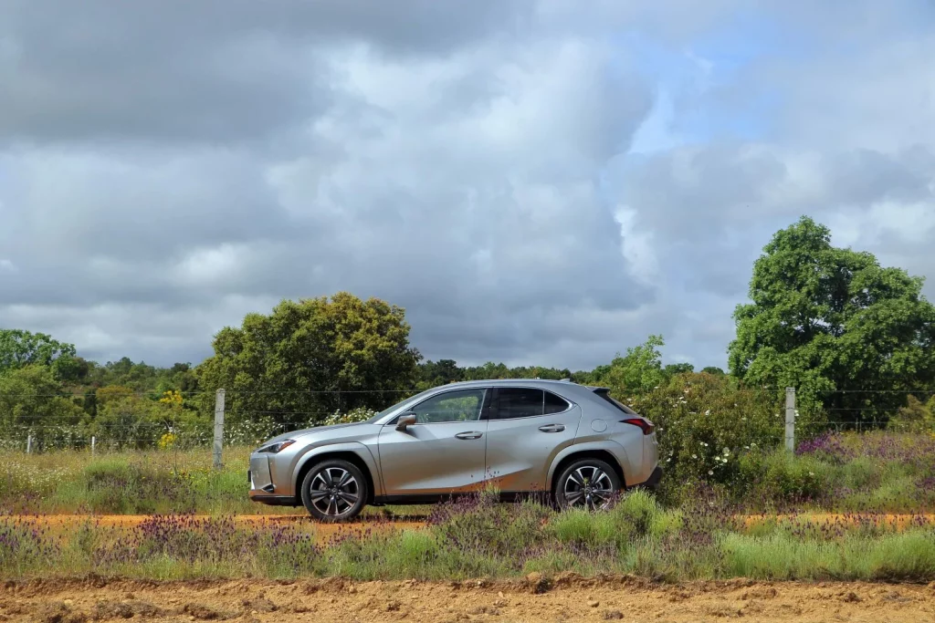 Prueba del Lexus UX 300h: Una buena opción si buscas calidad pero no espacio 1 Motor16 Prueba del Lexus UX 300h: Una buena opción si buscas calidad pero no espacio