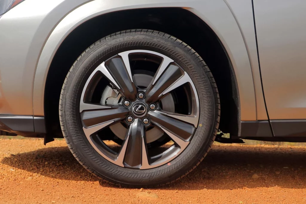 Prueba del Lexus UX 300h: Una buena opción si buscas calidad pero no espacio 14 Motor16 Prueba del Lexus UX 300h: Una buena opción si buscas calidad pero no espacio