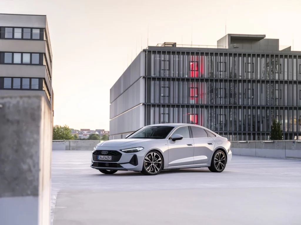 Primera prueba del Audi A5 e-hybrid: Un “eléctrico” que no te dejará colgado 46 Motor16 prueba nuevo audi a5 e hybrid 2025 20 Motor16