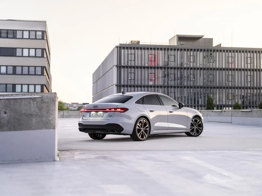 Primera prueba del Audi A5 e-hybrid: Un “eléctrico” que no te dejará colgado 41 Motor16 prueba nuevo audi a5 e hybrid 2025 25 Motor16