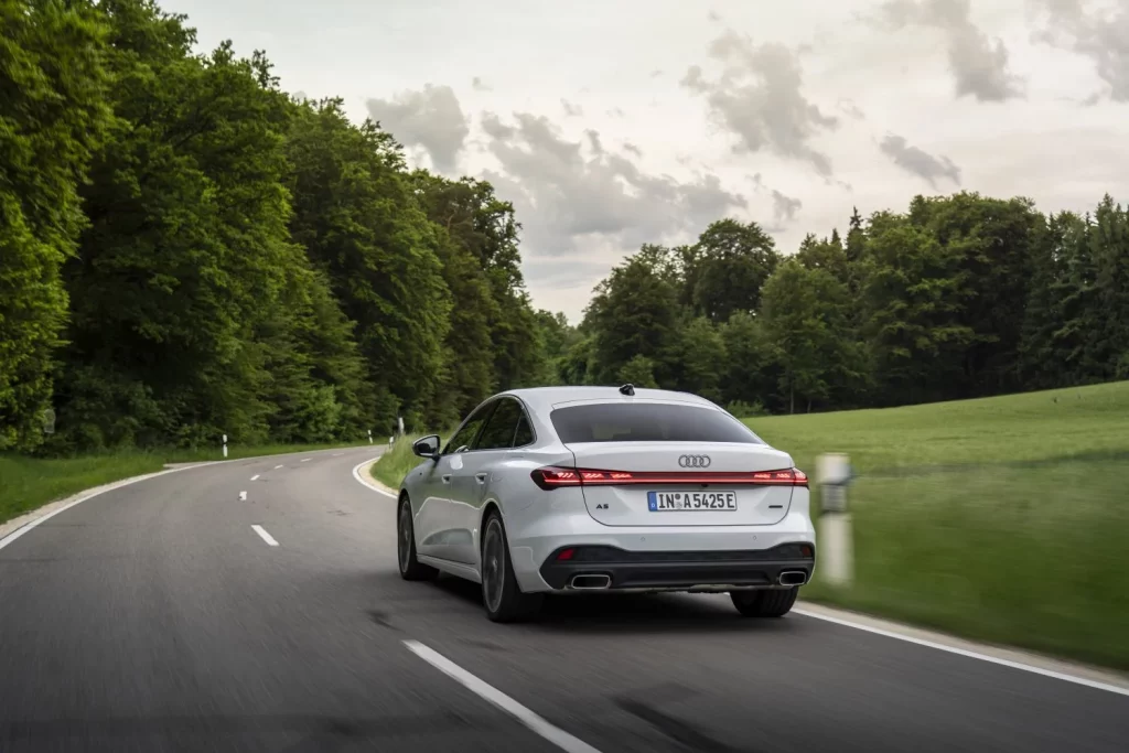 Primera prueba del Audi A5 e-hybrid: Un “eléctrico” que no te dejará colgado 1 Motor16 Audi A5 e-hybrid