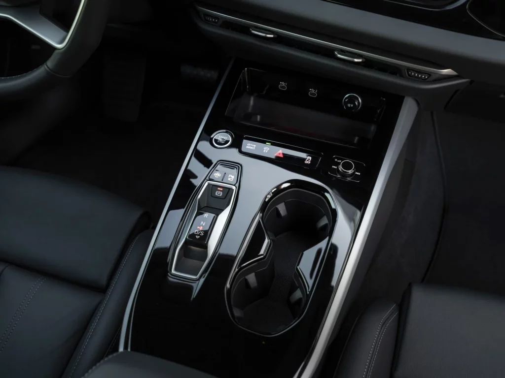 Primera prueba del Audi A5 e-hybrid: Un “eléctrico” que no te dejará colgado 18 Motor16 prueba nuevo audi a5 e hybrid 2025 47 Motor16