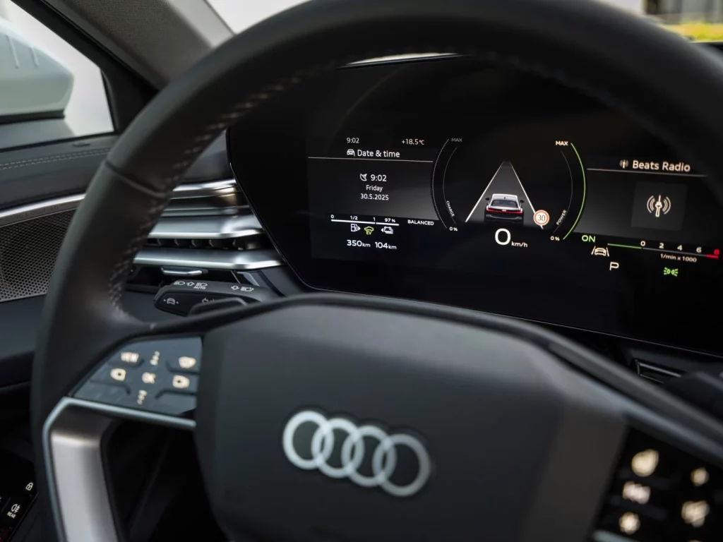 Primera prueba del Audi A5 e-hybrid: Un “eléctrico” que no te dejará colgado 19 Motor16 prueba nuevo audi a5 e hybrid 2025 48 Motor16