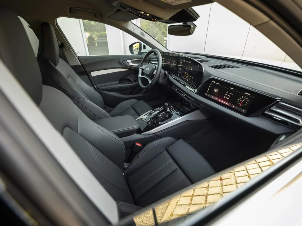Primera prueba del Audi A5 e-hybrid: Un “eléctrico” que no te dejará colgado 20 Motor16 prueba nuevo audi a5 e hybrid 2025 49 Motor16