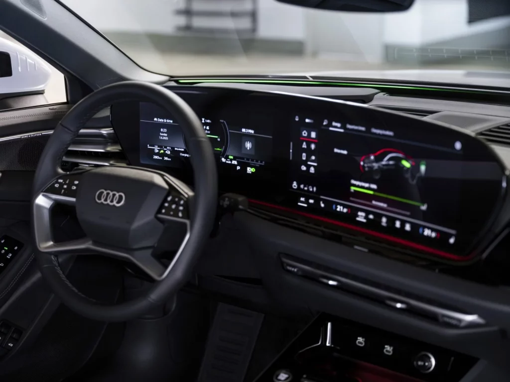 Primera prueba del Audi A5 e-hybrid: Un “eléctrico” que no te dejará colgado 21 Motor16 prueba nuevo audi a5 e hybrid 2025 50 Motor16