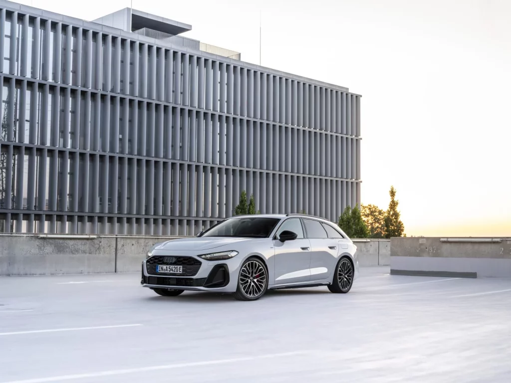 Primera prueba del Audi A5 e-hybrid: Un “eléctrico” que no te dejará colgado 12 Motor16 prueba nuevo audi a5 e hybrid 2025 54 Motor16