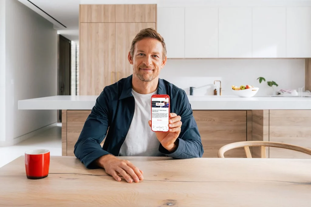 ¿Qué hace un campeón del mundo como Jenson Button después de dejar la Fórmula 1? 1 Motor16 santander Jenson Button3 Motor16