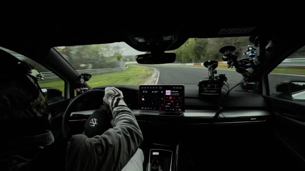 El Golf GTI vuelve a hacer historia y VW lo celebra con el GTI Edition 50 1 Motor16 volkswagen golf gti edition 50