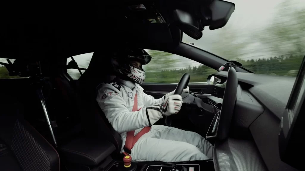 El Golf GTI vuelve a hacer historia y VW lo celebra con el GTI Edition 50 2 Motor16 volkswagen golf gti edition 50 2 Motor16