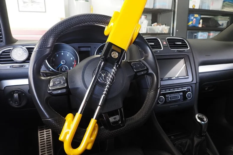Los 10 mejores antirrobos para coche de 2025 11 Motor16 ¿Como evitar el robo de coche en 2025 Tecnicas clave y consejos reales Motor16