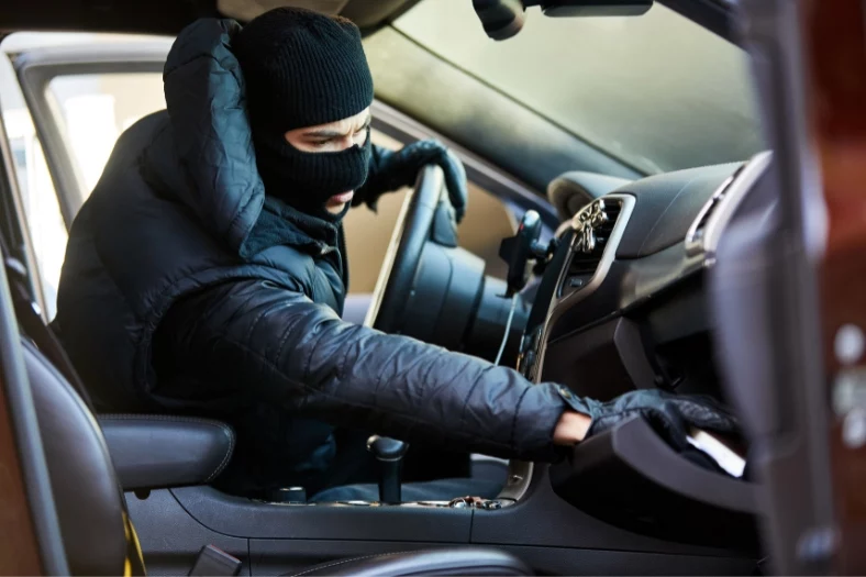 Los 10 mejores antirrobos para coche de 2025 12 Motor16 ¿Cual es el coste real de proteger tu coche frente a robos Motor16