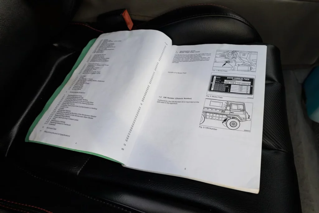 Pinzgauer 718: De todoterreno militar a minibús para fiestas en busca de dueño
