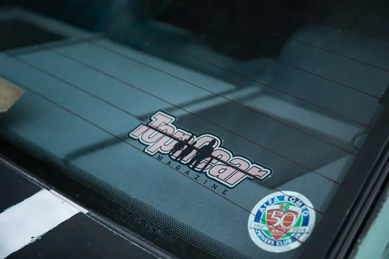 Clarkson: El nombre que hace que un Alfa Romeo 75 de 500 euros pase a costar una fortuna 17 Motor16 1989 Alfa Romeo 75 Clarkson Top Gear 20 Motor16