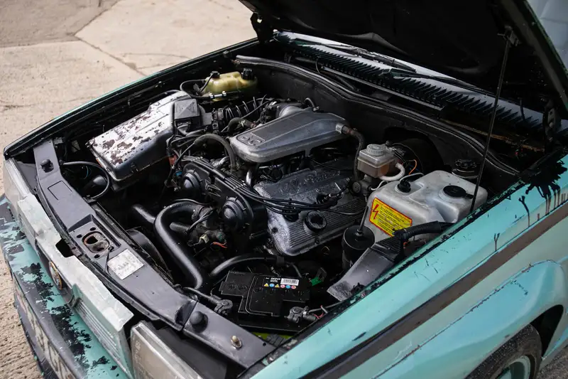 Clarkson: El nombre que hace que un Alfa Romeo 75 de 500 euros pase a costar una fortuna 41 Motor16 1989 Alfa Romeo 75 Clarkson Top Gear 38 Motor16