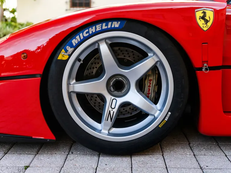 El Ferrari F40 que huele a nuevo récord es el número 14 de los 19 fabricados 17 Motor16 1993 Ferrari F40 LM Michelotto RM Sothebys 36 Motor16