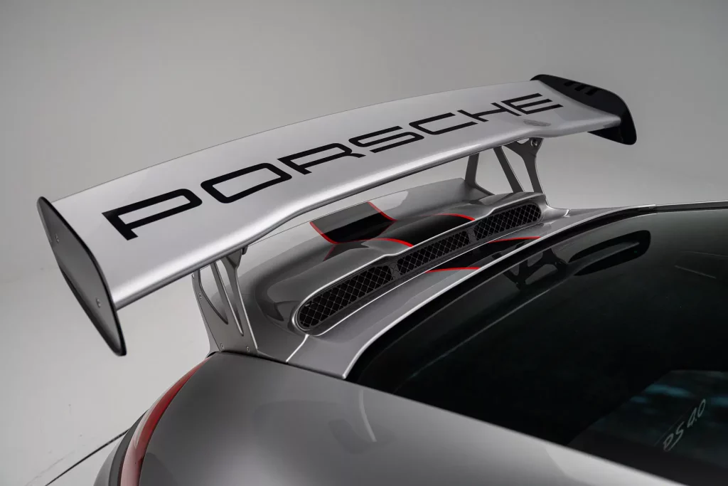 El Santo Grial de los Porsche 911 se pone a la venta por un precio desorbitado 21 Motor16 2011 Porsche 911 GT3 RS 4.0 Graham 13 Motor16