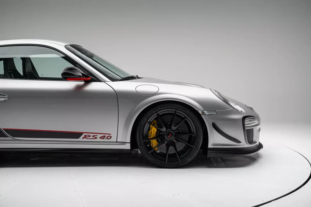 El Santo Grial de los Porsche 911 se pone a la venta por un precio desorbitado 13 Motor16 2011 Porsche 911 GT3 RS 4.0 Graham 14 Motor16