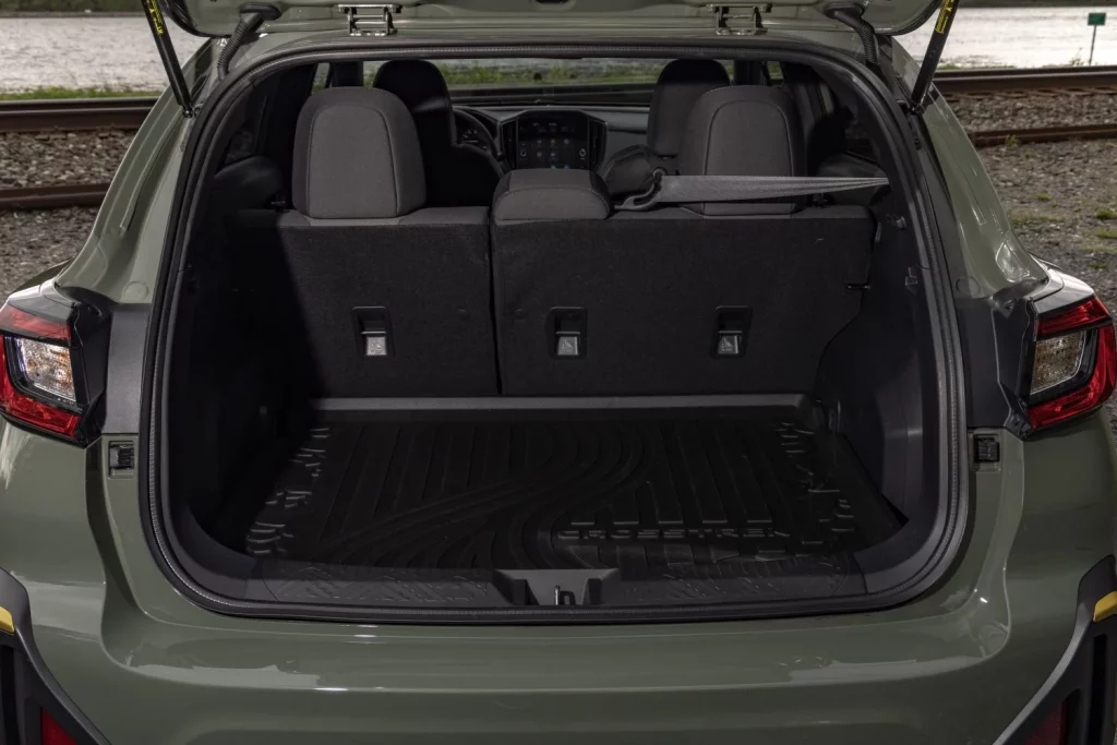 El Subaru Crosstrek Hybrid tiene un 'peaje' de solo 1.725 euros 11 Motor16 2024 Subaru Crosstrek 7 Motor16