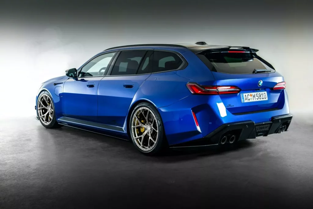 Este es el nuevo BMW M5 visto por los ojos de AC Schnitzer 1 Motor16 2025 BMW M5 AC Schnitzer. Imagen trasera.