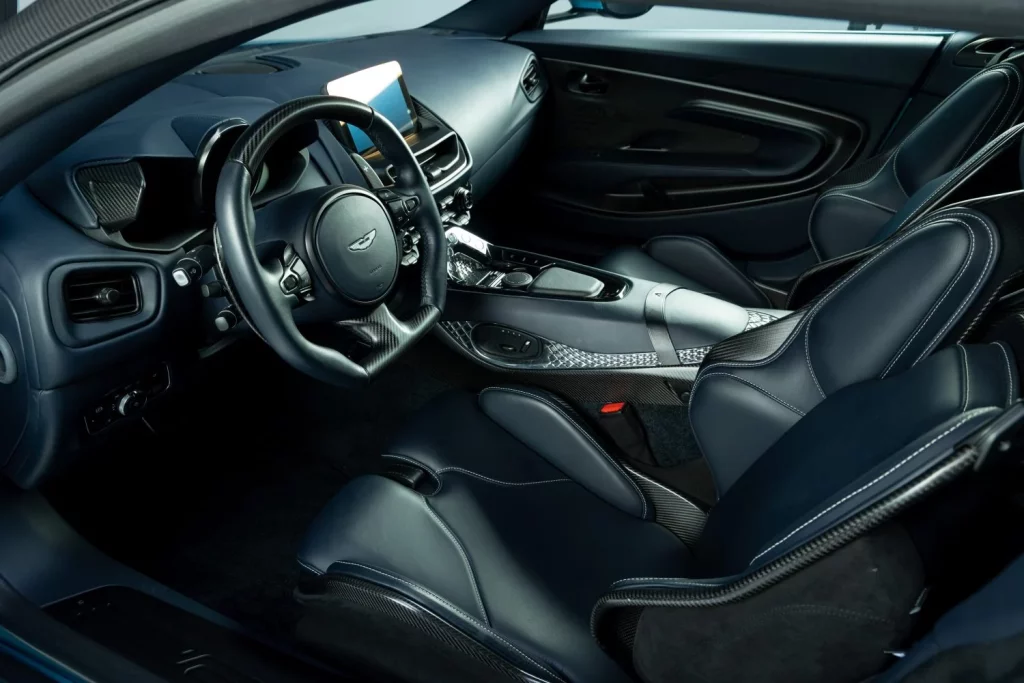 2025 Aston Martin Centenary Collection. Imagen.