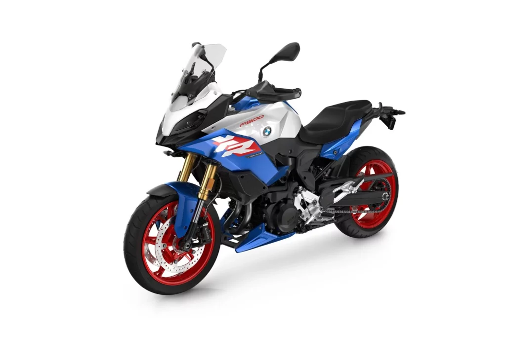 Si tienes el carné A2, BMW Motorrad pone la moto perfecta a tu disposición 1 Motor16 2025 BMW Motorrad. Carné A2. Imagen F800.