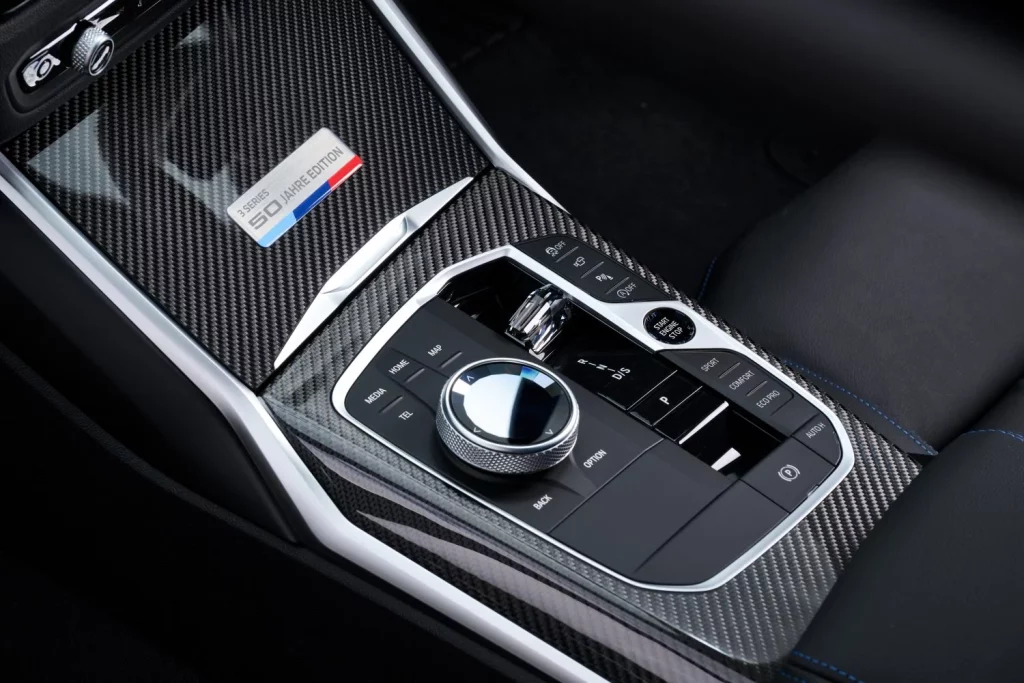 El BMW Serie 3 celebra sus 50 años en Australia con esta edición limitada 4 Motor16 2025 BMW Serie 3 50 Jahre Edition. Australia. Imagen detalle.