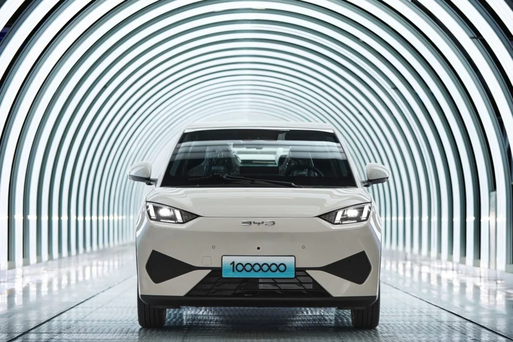Acaba de llegar y el BYD Dolphin Surf ya tiene 7 dígitos en solo 27 meses 9 Motor16 2025 BYD Dolphin Surf 1 millon 3 Motor16