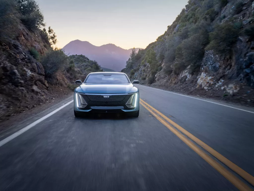 Cadillac Celestiq: La joya eléctrica con la que retan a Bentley y Rolls-Royce 5 Motor16 2025 Cadillac Celestiq 5 Motor16