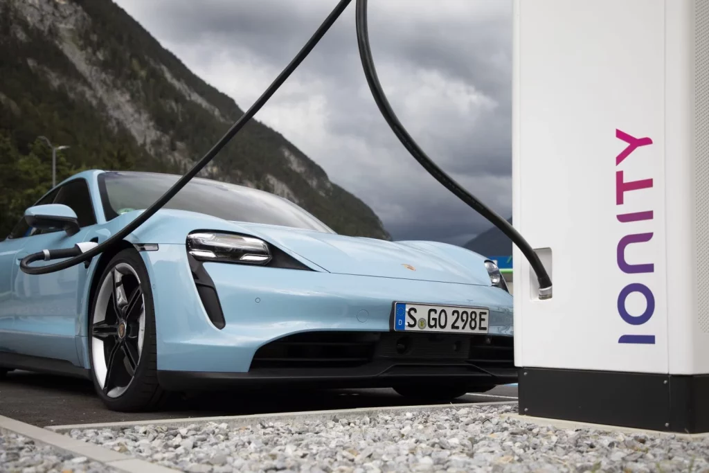 2025 Cargadores Porsche España y Portugal. Imagen Ionity.