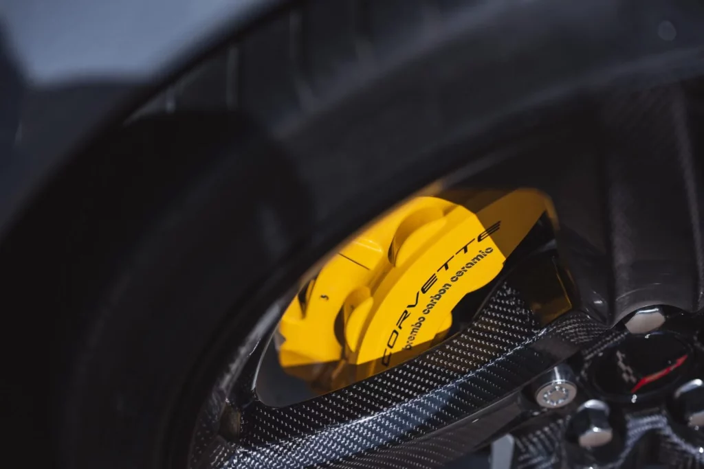 2025 Chevrolet Corvette E Ray 8 Motor16