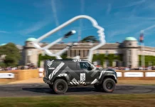 El aceite que corre por las venas del motor del Defender Dakar D7X-R