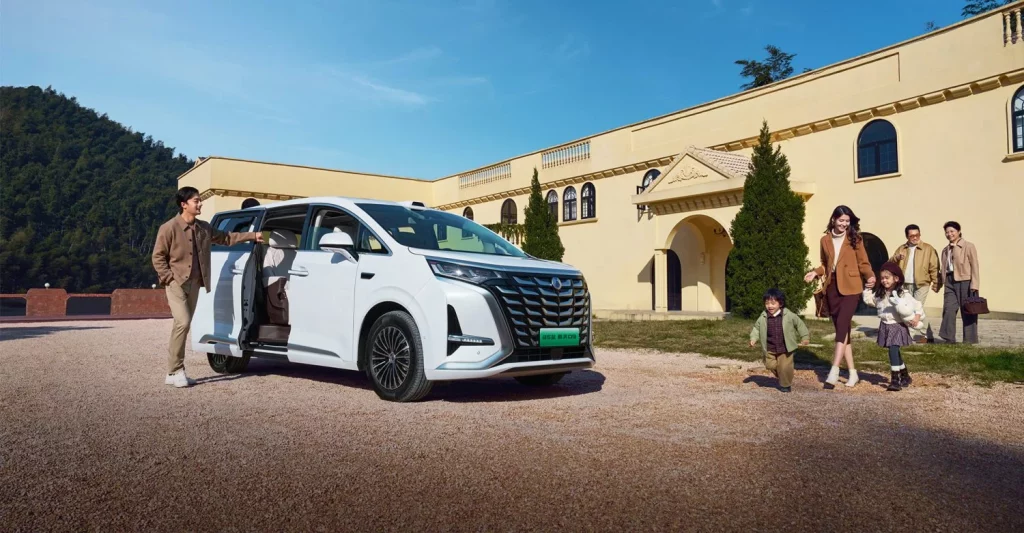 2025 Denza D9 China 12 Motor16