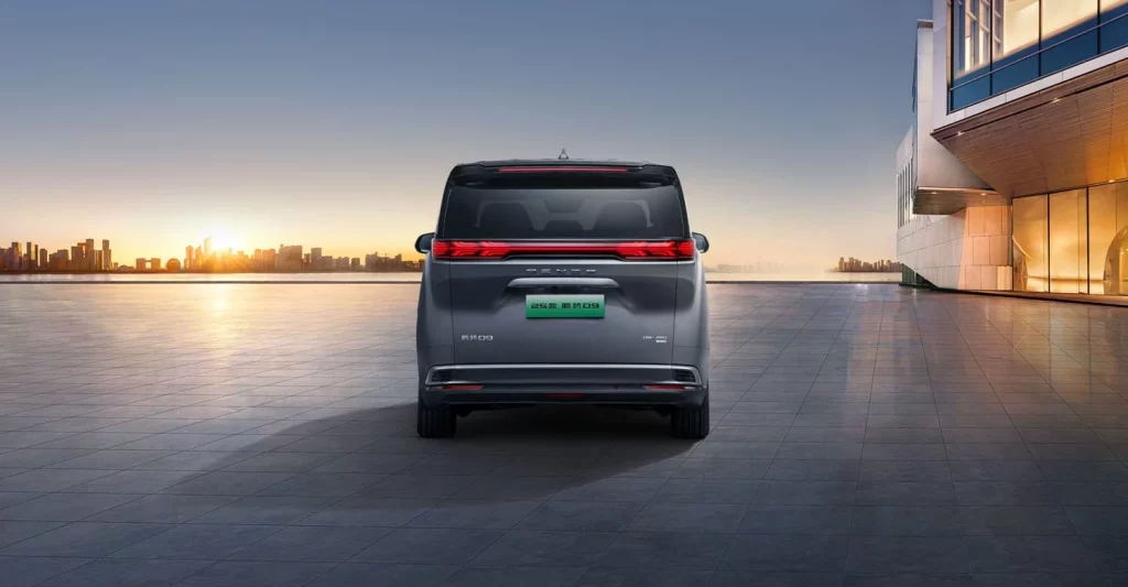 2025 Denza D9 China 4 Motor16