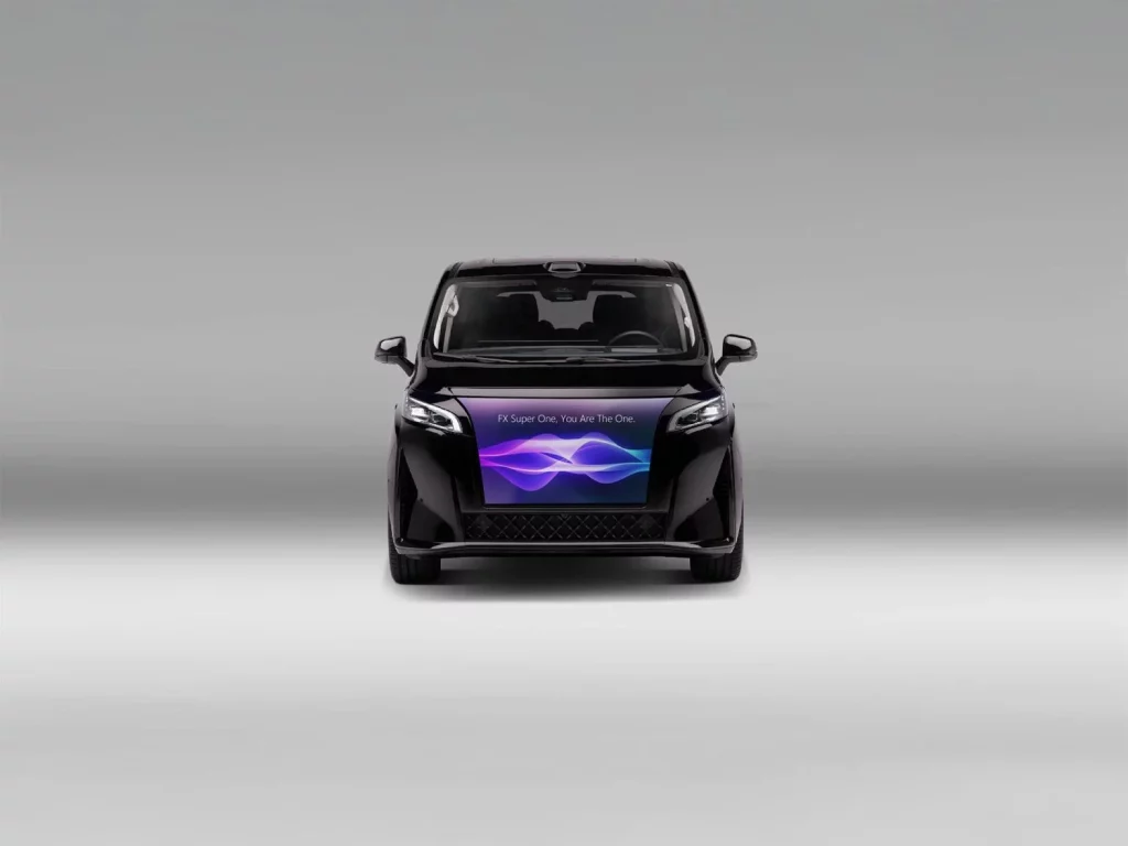 Faraday Future FX Super One: Un tecnológico monovolumen para EE.UU. con ADN chino 1 Motor16 2025 Faraday Future FX Super One. Imagen frontal.