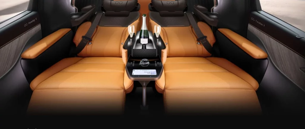 Faraday Future FX Super One: Un tecnológico monovolumen para EE.UU. con ADN chino 2 Motor16 2025 Faraday Future FX Super One. Imagen asientos.