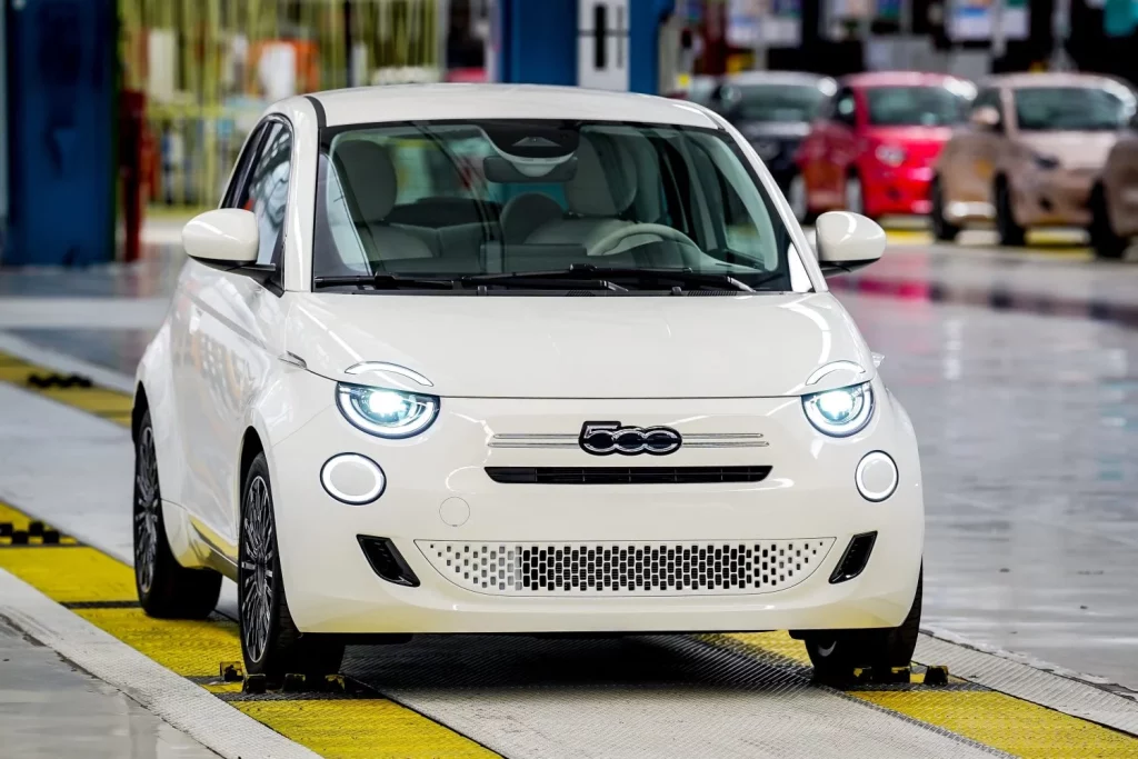 2025 Fiat 500 Hybrid Mirafiori 2 Motor16