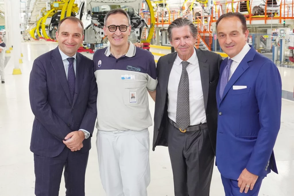 2025 Fiat 500 Hybrid Mirafiori 26 Motor16