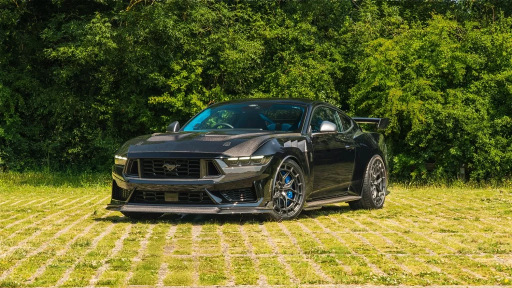 Este Ford Mustang es casi tan potente como un GTD y lo puedes comprar en Europa 6 Motor16 2025 Ford Mustang Clive Sutton 4 Motor16