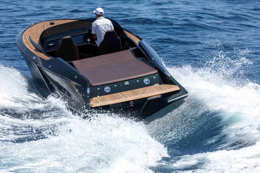 Frauscher x Porsche 850 Fantom: La embarcación con 'alma' de Macan se anota un nuevo récord 6 Motor16 2025 Frauscher Porsche 850 Fantom Monaco 2 Motor16