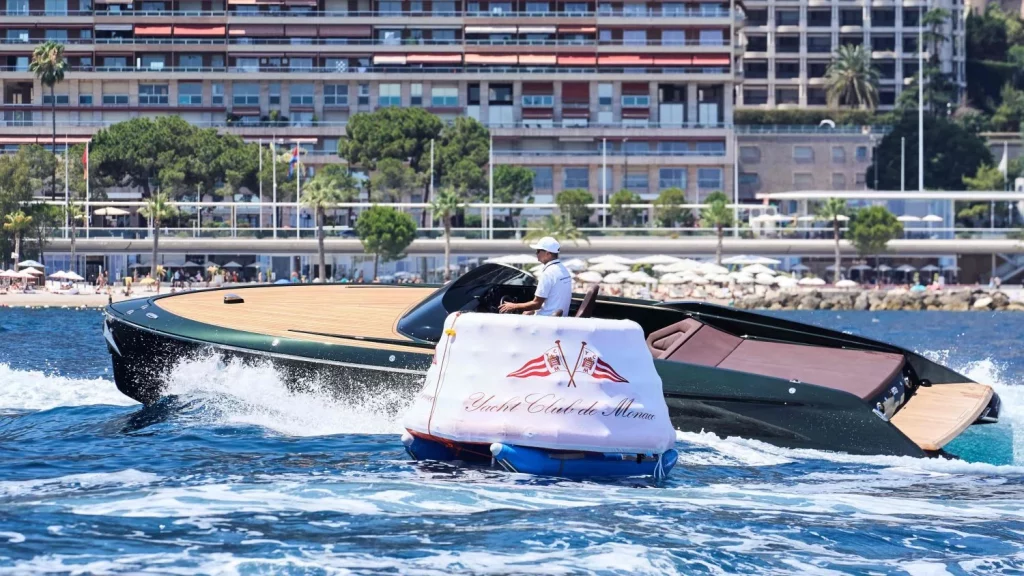 Frauscher x Porsche 850 Fantom: La embarcación con 'alma' de Macan se anota un nuevo récord 8 Motor16 2025 Frauscher Porsche 850 Fantom Monaco 3 Motor16
