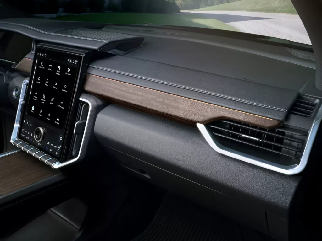 El GMC Acadia se vuelve aún más lujoso con este exclusivo acabado 12 Motor16 2025 GMC Acadia Denali Ultimate 4 Motor16