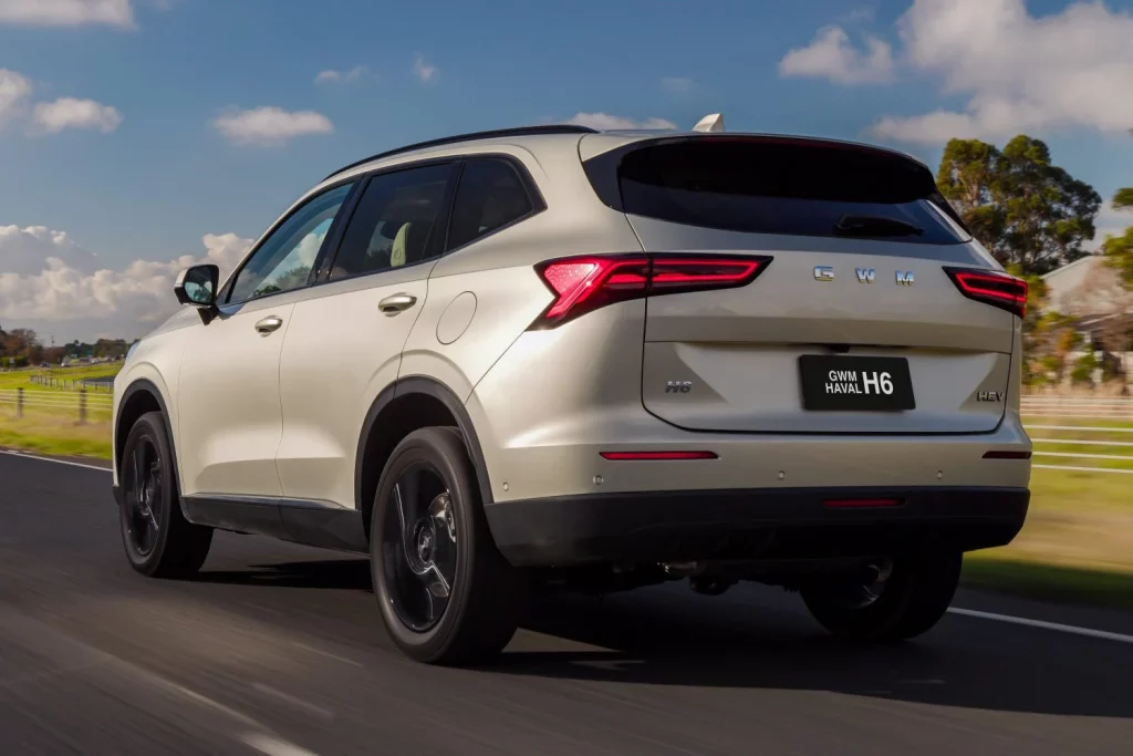 GWM Haval H6: El SUV para aniquilar a los reyes del segmento llega a Australia desde 20.000 euros 1 Motor16 2025 GWM Haval H6. Australia. Imagen trasera.