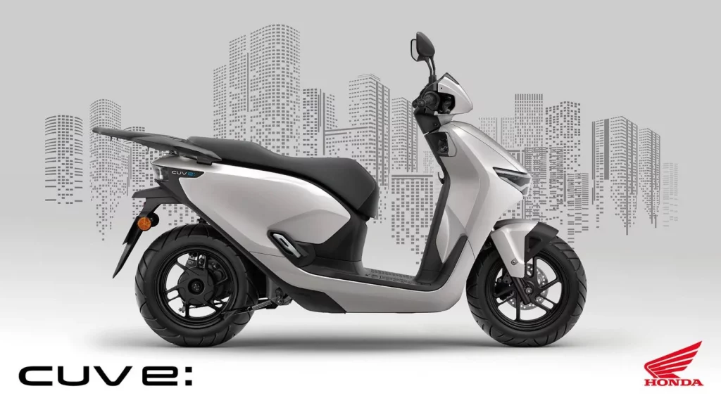 2025 Honda CUV e scooter electrico 11 Motor16