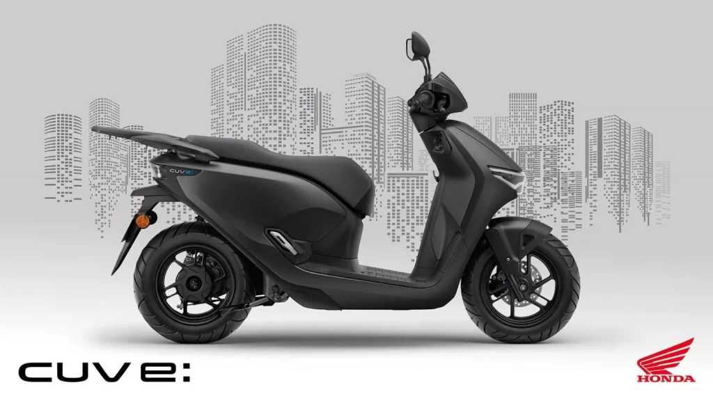 2025 Honda CUV e scooter electrico 8 Motor16
