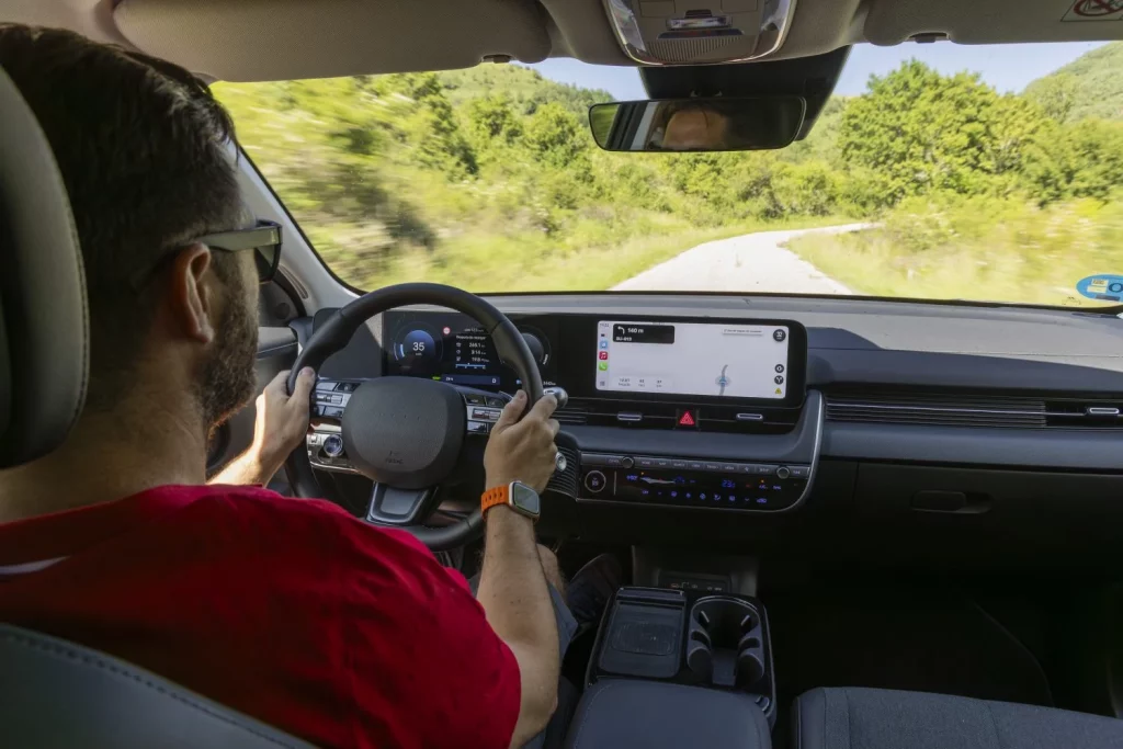 El Hyundai Ioniq 5 pone a Corea y a Ezcaray a un enchufe de distancia 5 Motor16 2025 Hyundai Ioniq 5. Viaje Ezcaray. Imagen interior.